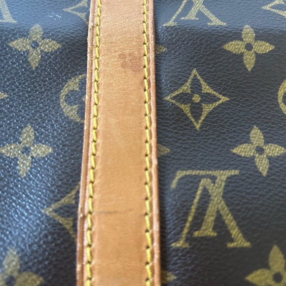 Louis Vuitton Monogram Canvas Keepall 50 Duffel Bag w/Shoulder Strap & Lock/Key - Picture 13 of 17